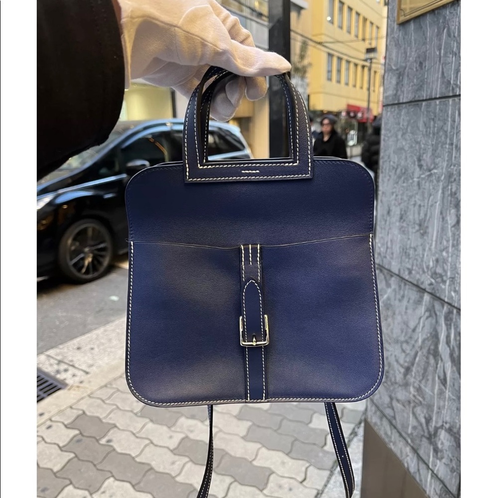 Authentic Hermes Halzan 22 (Mini size) in Navy